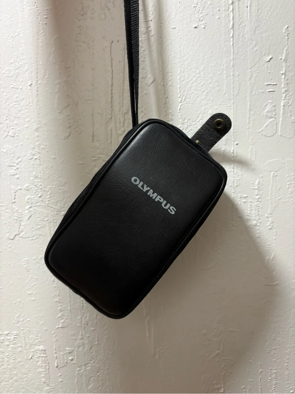 Olympus compact point